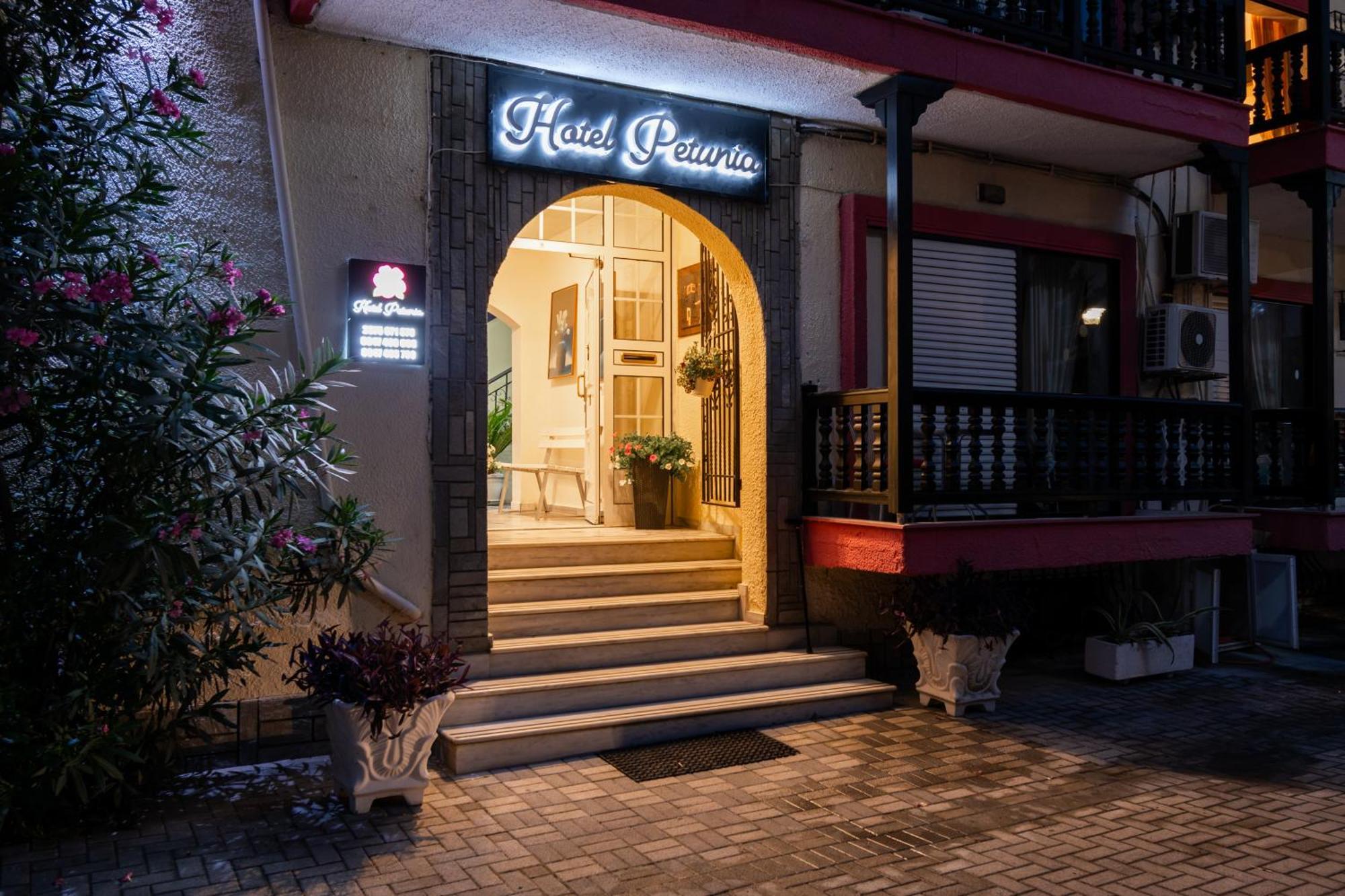 Hotel Petunia ネオス・マルマラス エクステリア 写真